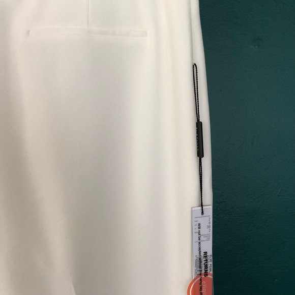 white pants - Picture 2 of 5